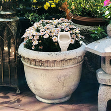 Laden Sie das Bild in den Galerie-Viewer, Pflanzenbewässerungstopf-Dekoration im Toilettenstil