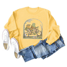 Laden Sie das Bild in den Galerie-Viewer, Sweatshirt mit Rundhalsausschnitt und Froschdruck