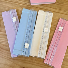 Laden Sie das Bild in den Galerie-Viewer, Tragbarer Mini-Papierschneider