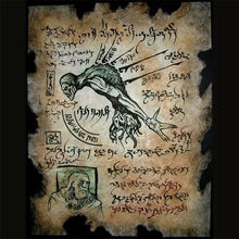 Laden Sie das Bild in den Galerie-Viewer, Necronomicon-Dekoration