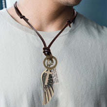 Laden Sie das Bild in den Galerie-Viewer, Personalisierte Halskette mit Engelsflügeln