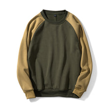 Laden Sie das Bild in den Galerie-Viewer, Kontrast-Sweatshirt mit Rundhalsausschnitt