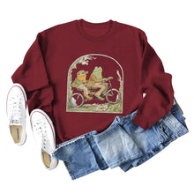 Laden Sie das Bild in den Galerie-Viewer, Sweatshirt mit Rundhalsausschnitt und Froschdruck