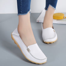 Laden Sie das Bild in den Galerie-Viewer, Einfarbige Leichte Lederschuhe Mit Weicher Sohle