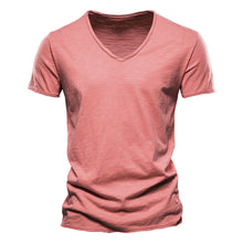 Laden Sie das Bild in den Galerie-Viewer, Einfarbiges T-Shirt aus Slub-Baumwolle mit V-Ausschnitt