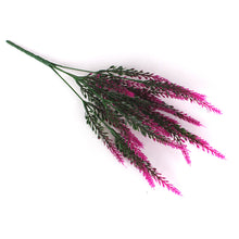 Laden Sie das Bild in den Galerie-Viewer, Mehrfarbige Lavendel Kunstblumen, 6 Stöcke