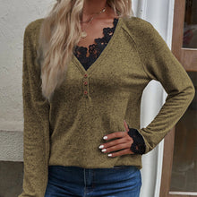 Laden Sie das Bild in den Galerie-Viewer, Damen-Strick-T-Shirt mit V-Ausschnitt