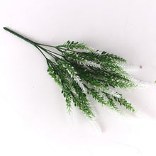 Laden Sie das Bild in den Galerie-Viewer, Mehrfarbige Lavendel Kunstblumen, 6 Stöcke