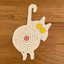 Laden Sie das Bild in den Galerie-Viewer, Süßer Katzenarsch Strickuntersetzer
