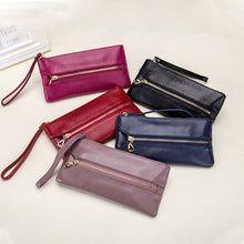 Laden Sie das Bild in den Galerie-Viewer, Modische Handytasche mit Lychee Muster