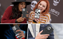 Laden Sie das Bild in den Galerie-Viewer, Galvanisierte Hohle Schädel-Handyhülle für iPhone