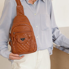 Laden Sie das Bild in den Galerie-Viewer, Einfache Umhängetasche aus weichem Leder
