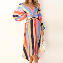 Laden Sie das Bild in den Galerie-Viewer, Getäfeltes Gestreiftes Damenkleid