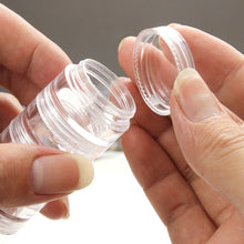 Laden Sie das Bild in den Galerie-Viewer, 5 Verbundene Transparente Versiegelte Flaschen