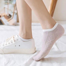 Laden Sie das Bild in den Galerie-Viewer, Niedliche Streifensocken (5 Paar)