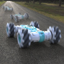 Laden Sie das Bild in den Galerie-Viewer, Multifunktionales Spielzeugauto mit Fernbedienung