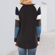 Laden Sie das Bild in den Galerie-Viewer, Langärmliges T-Shirt mit Rundhalsausschnitt in Kontrastfarbe