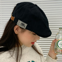 Laden Sie das Bild in den Galerie-Viewer, Einfarbige Trendige Baskenmütze