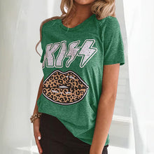 Laden Sie das Bild in den Galerie-Viewer, Rundhals-T-Shirt Mit Leoparden-Lippendruck