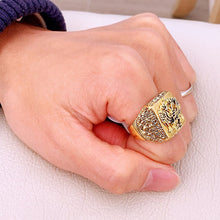 Laden Sie das Bild in den Galerie-Viewer, Gravierter Doppeladler-Ring