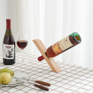 Ausgeglichenes Weinregal