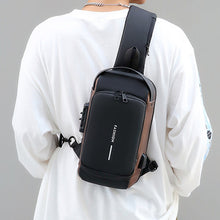 Laden Sie das Bild in den Galerie-Viewer, Lässige Multifunktionale Diebstahlsichere Brusttasche für Herren