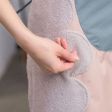 Laden Sie das Bild in den Galerie-Viewer, Niedliche Wasserdichte Ölbeständige Zeichentrickhirschschürze