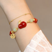 Laden Sie das Bild in den Galerie-Viewer, Rotes Achat Jade Kaninchen Armband