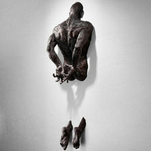 Laden Sie das Bild in den Galerie-Viewer, Dekorative Skulptur aus Harz
