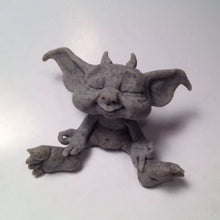 Laden Sie das Bild in den Galerie-Viewer, Süße Kobold Gartendekoration
