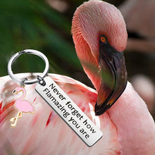 Laden Sie das Bild in den Galerie-Viewer, Motivierender Flamingo-Schlüsselanhänger
