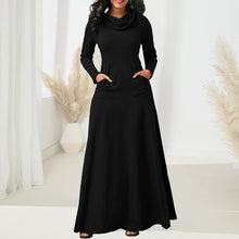Laden Sie das Bild in den Galerie-Viewer, Monochrom Latz-Maxikleid