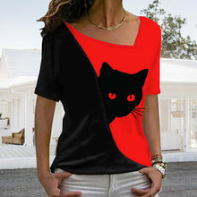 Laden Sie das Bild in den Galerie-Viewer, Schwarzes Katzen-T-Shirt mit diagonalem Ausschnitt