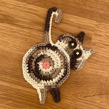 Laden Sie das Bild in den Galerie-Viewer, Süßer Katzenarsch Strickuntersetzer