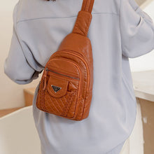 Laden Sie das Bild in den Galerie-Viewer, Einfache Umhängetasche aus weichem Leder
