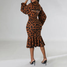 Laden Sie das Bild in den Galerie-Viewer, Zweiteiliges Leopardenkleid mit Rüschen