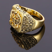 Laden Sie das Bild in den Galerie-Viewer, Gravierter Doppeladler-Ring