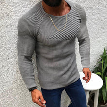 Laden Sie das Bild in den Galerie-Viewer, Schmal Geschnittener Pullover mit Rundhalsausschnitt