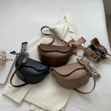 Laden Sie das Bild in den Galerie-Viewer, Vintage Satteltasche