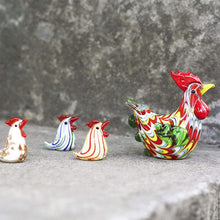 Laden Sie das Bild in den Galerie-Viewer, Kreative Buntglasur-Hähnchendekoration