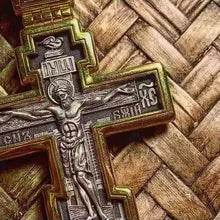 Laden Sie das Bild in den Galerie-Viewer, Vintage Kreuz Halskette