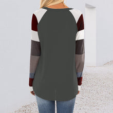 Laden Sie das Bild in den Galerie-Viewer, Langärmliges T-Shirt mit Rundhalsausschnitt in Kontrastfarbe