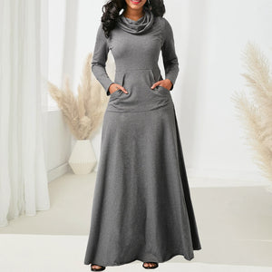 Monochrom Latz-Maxikleid