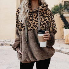 Laden Sie das Bild in den Galerie-Viewer, Pullover mit Leopardenmuster