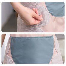 Laden Sie das Bild in den Galerie-Viewer, Niedliche Wasserdichte Ölbeständige Zeichentrickhirschschürze