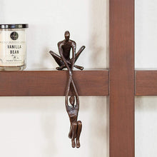 Laden Sie das Bild in den Galerie-Viewer, Bronzeskulptur Harzdekoration