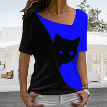 Laden Sie das Bild in den Galerie-Viewer, Schwarzes Katzen-T-Shirt mit diagonalem Ausschnitt