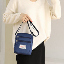 Laden Sie das Bild in den Galerie-Viewer, Wasserdichte leichte Nylon-Umhängetasche mit großer Kapazität