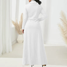 Laden Sie das Bild in den Galerie-Viewer, Monochrom Latz-Maxikleid