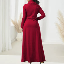 Laden Sie das Bild in den Galerie-Viewer, Monochrom Latz-Maxikleid